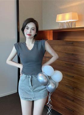 纯欲风T恤女ins潮夏季灰色辣妹v领无袖收腰性感紧身显瘦短款上衣