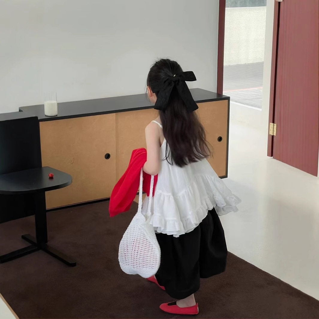 2025新款韩系女童夏季套装白色花边吊带上衣宝宝洋气百搭黑色裙裤
