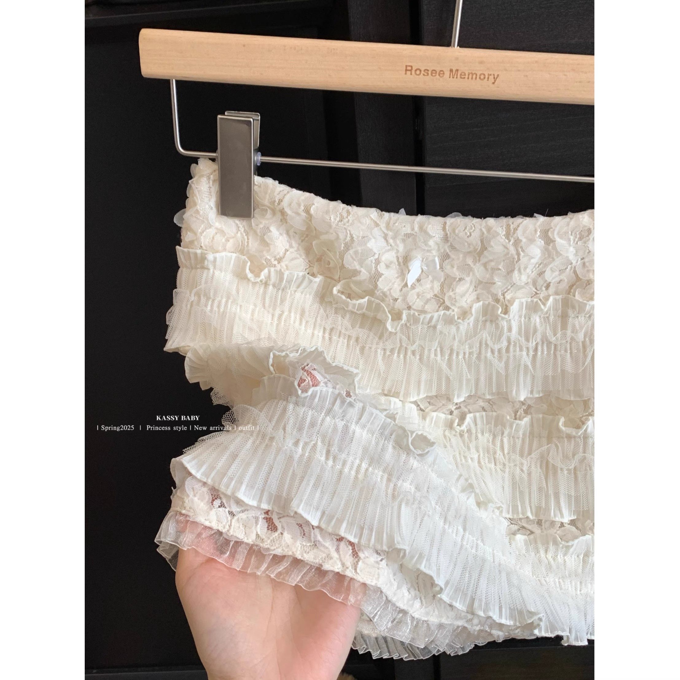 杏色法式纯欲风设计感半身裙女装蕾丝花边夏季低腰A字裙百搭短裙