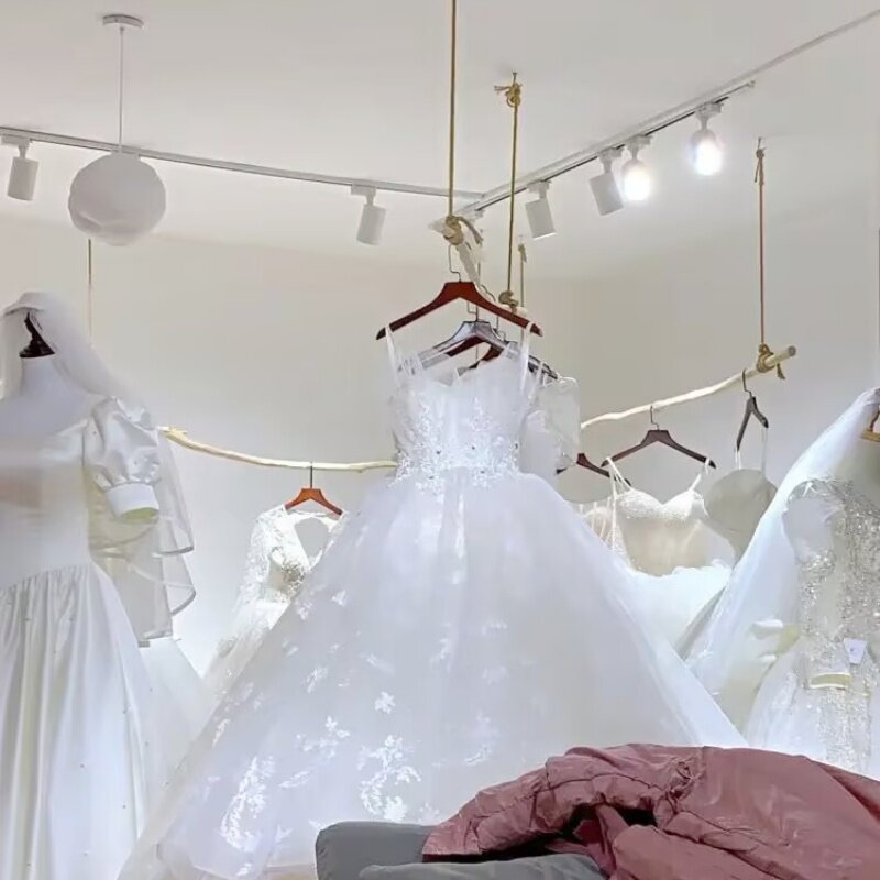 服装店吊环展示架 上墙服装架树枝侧挂 橱窗复古麻绳木棍衣架吊架