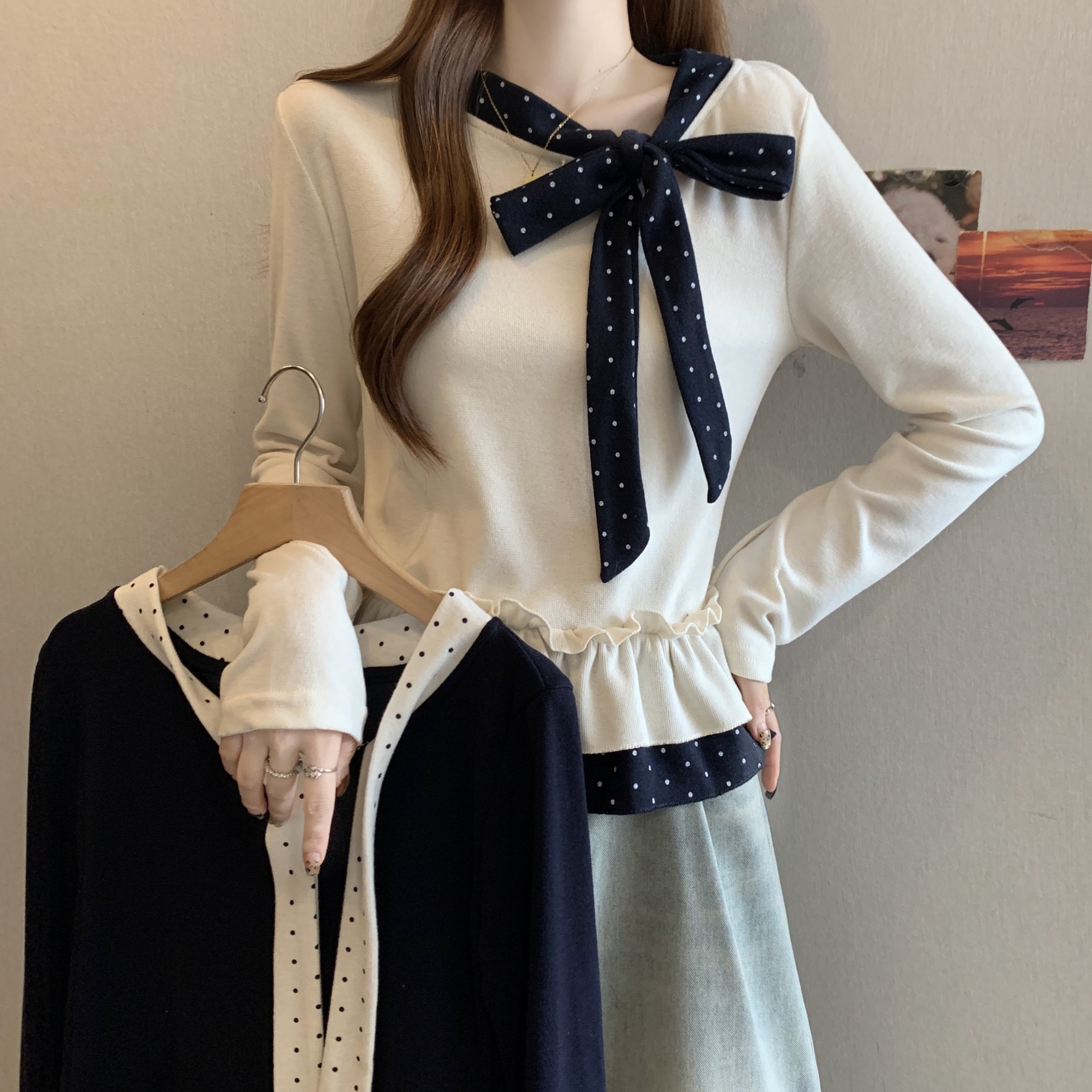 实拍胖MM2025秋冬新款设计感法式复古蝴蝶结领口拼接针织打底上衣,女装/女士精品,大码内搭,淘宝优惠券,粉丝福利购,淘宝优惠卷