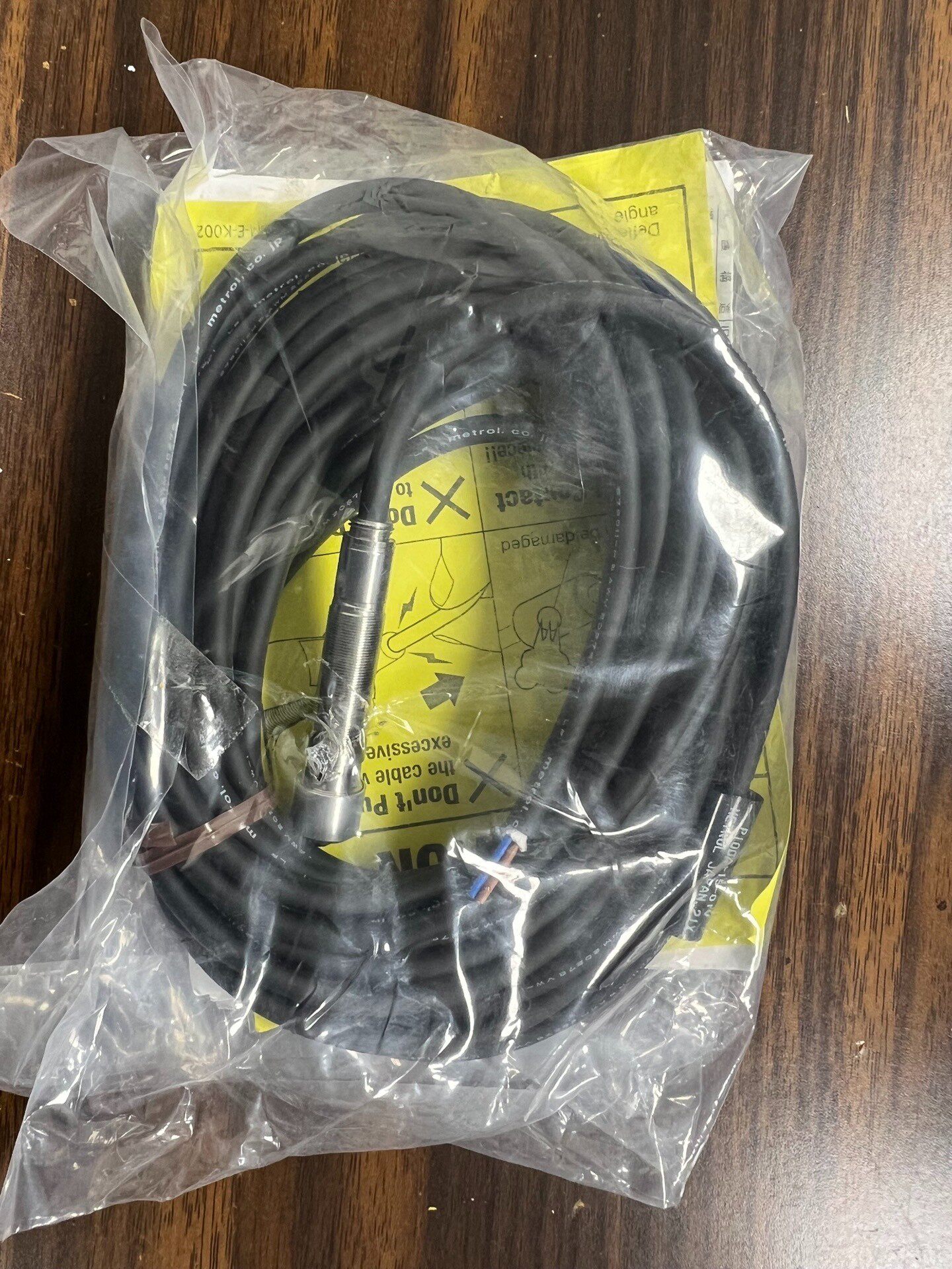 美德龙p10da-15-01v 全新原装正品