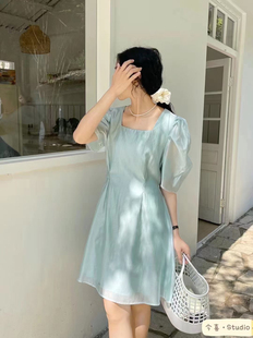 氣質時尚 2025夏季 新款 女法式 收腰綁帶顯瘦連衣裙仙女裙 方領泡泡袖
