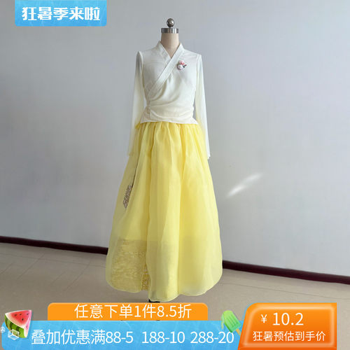 舞研依库仿真丝上衣3层6开胸花