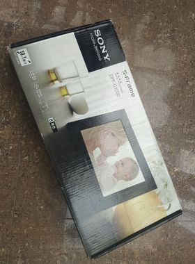 Sony/索尼 DPF-C1000 数码相框 10寸 电子相册像框 婚礼生日礼品
