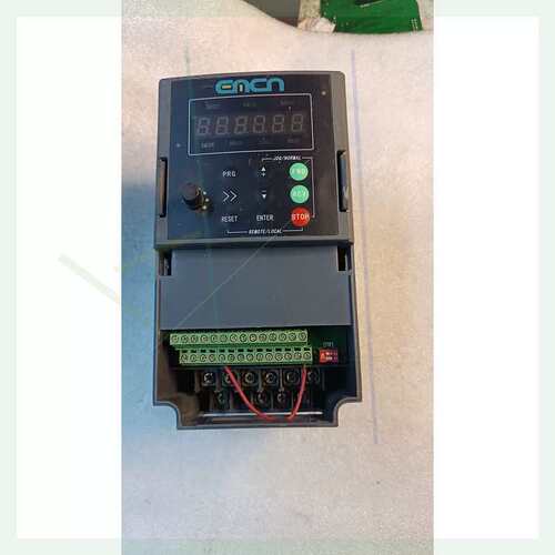 议价变频器EC503D7G43B 3.7kw 380v 实物
