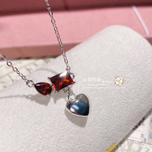 山茶2024新款相伴相遇项链 镀18K轻奢小众金属爱心设计红宝石项坠