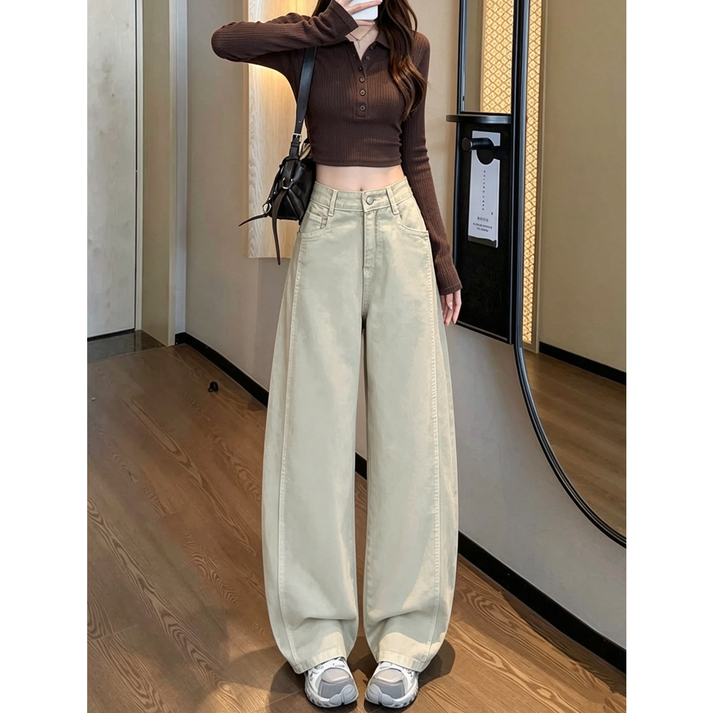 超火弯刀牛仔裤女遮肉镰刀阔腿裤图片