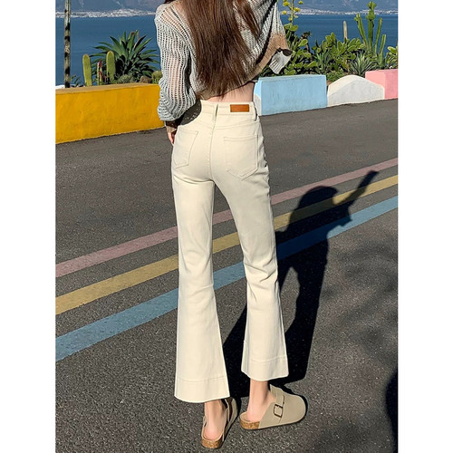 白色喇叭裤牛仔裤女小个子显瘦