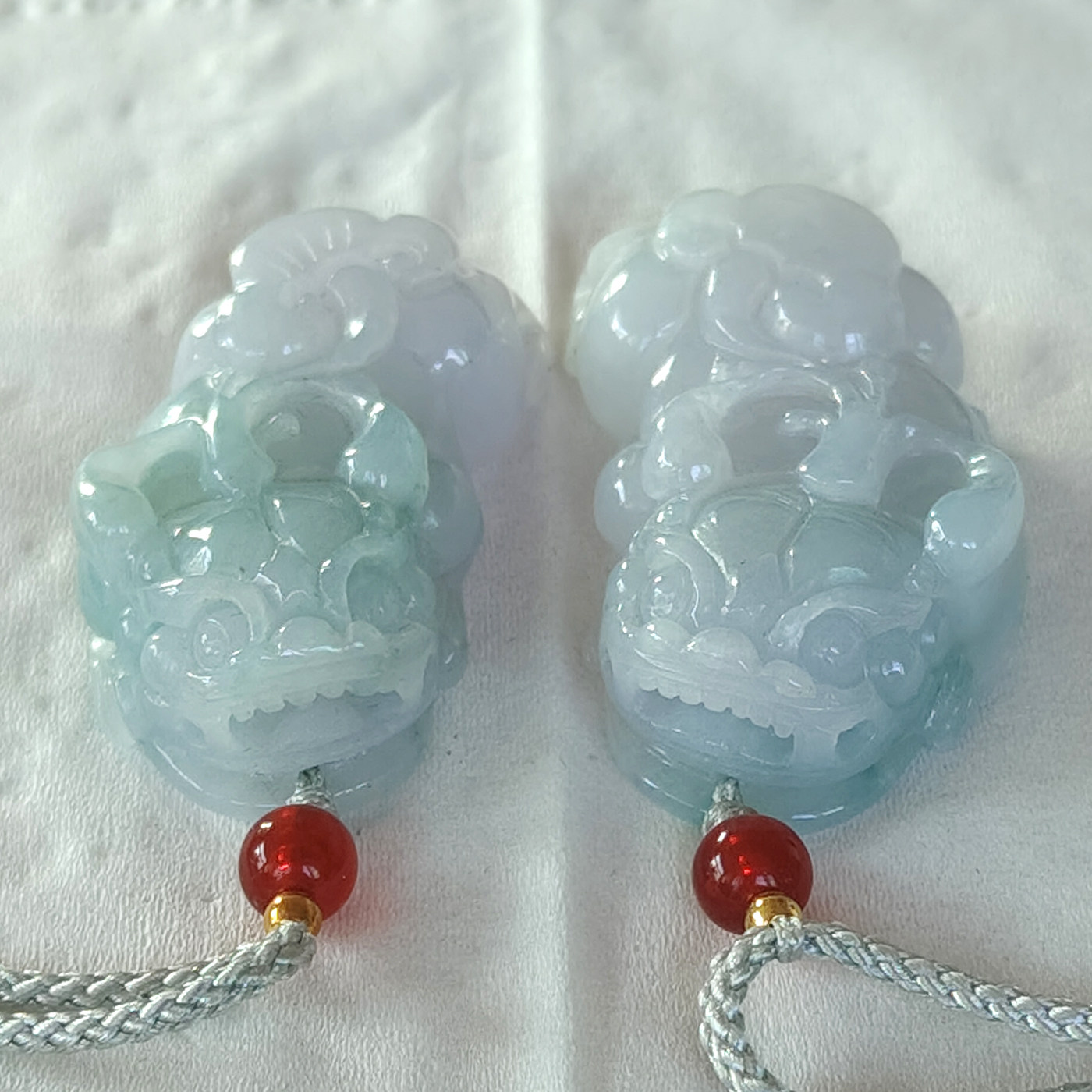 糯冰春带彩双色貔貅挂件吊坠饰品天然缅甸A货翡翠