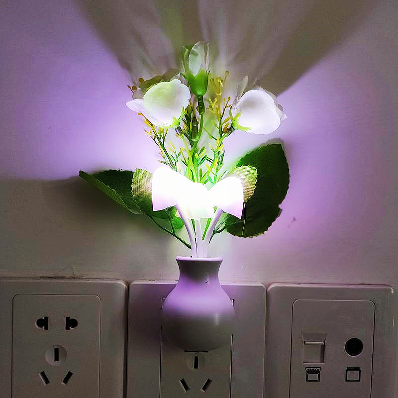 天黑自动亮 玫瑰花LED光控感应小夜灯插电儿童房间卧室睡眠床头灯