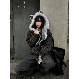 2026年冬季条纹个性可爱猫耳朵棉服女款连帽宽松显瘦保暖棉衣外套