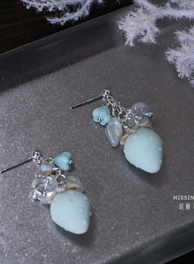 【霜山雾莓】Missing原创草莓早春薄荷绿白水晶圣诞新年耳饰耳夹
