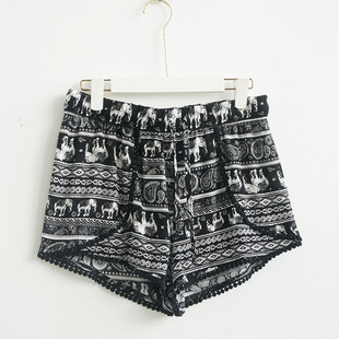 夏季新款海边度假风松紧腰短裤女士宽松休闲印花薄款可外穿阔腿裤