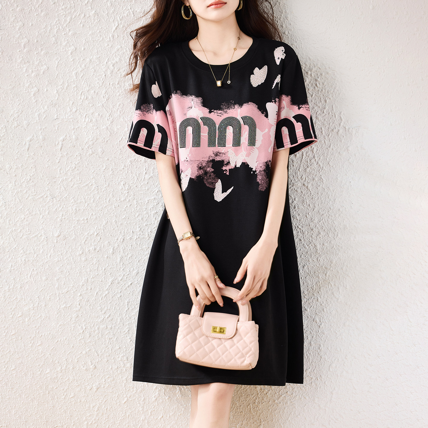 九月陌墨气质印花烫连衣裙女2026年夏季新款宽松裙子欧洲站大码