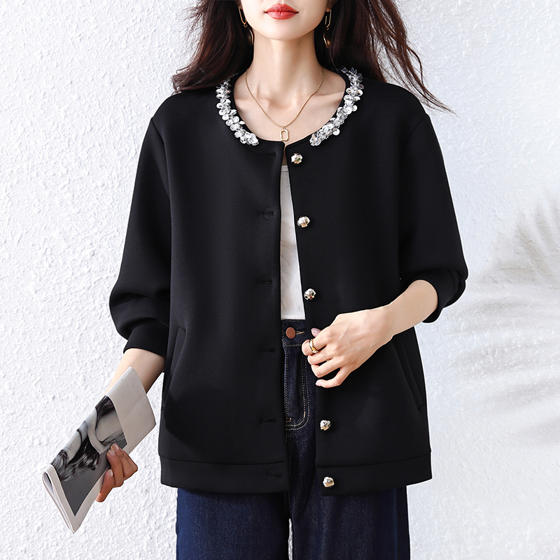 优雅百搭钉珠长袖外套