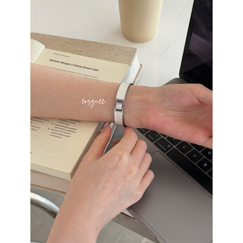 cosyacc 适用苹果手表金属iwatch8910高级感气质手镯s11表带
