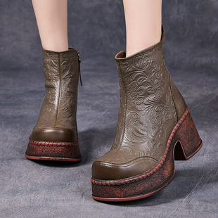 民族风女士短靴秋冬新款头层牛皮复古粗高跟厚底不累脚雕花马丁靴