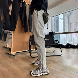 侧拉链软壳冲锋裤男秋冬款加绒美式微喇工装裤修身弹力户外登山裤