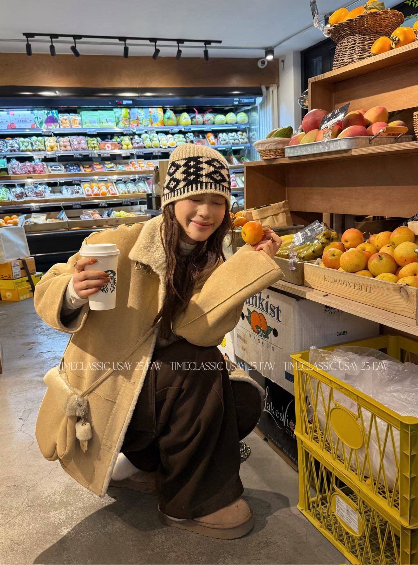 欧货2025冬季新款高级气质麂皮绒两面穿皮毛一体外套配手套洋气女