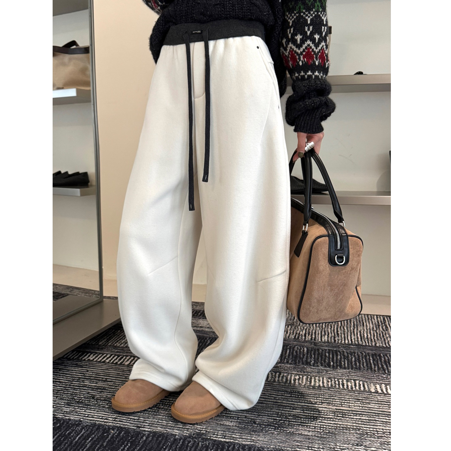 松紧腰宽松阔腿加绒休闲裤卫裤