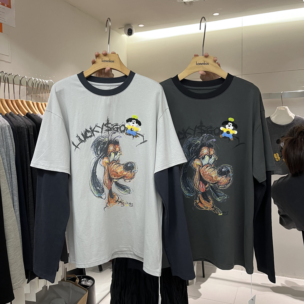 字母卡通图案拼接袖假两件T恤