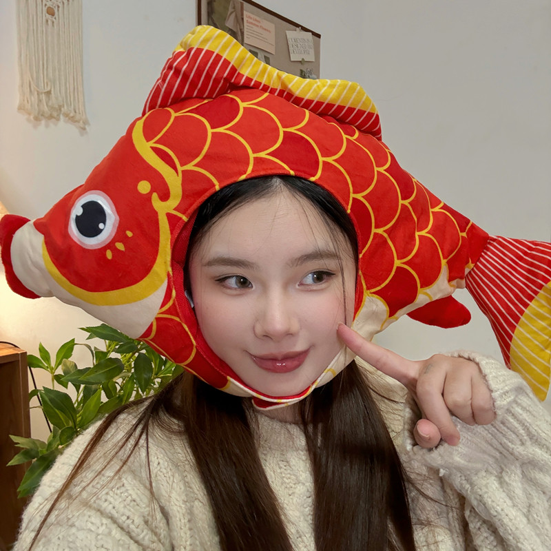 可爱卡通搞怪鲤鱼帽子儿童春节红色锦鲤头套学生表演拍照道具ins