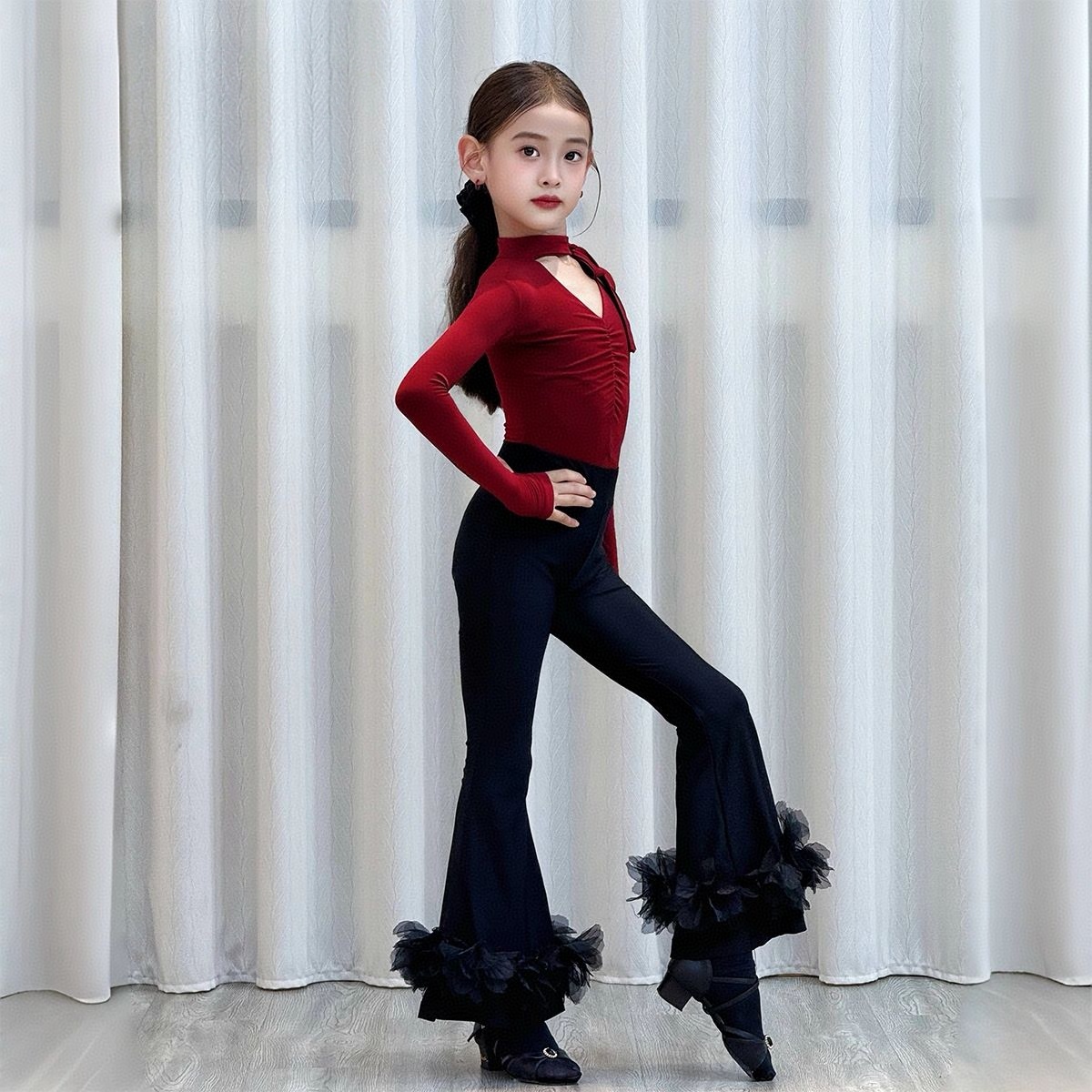 拉丁舞服高级感2025秋冬新款少女儿童网红练功服演出舞蹈服