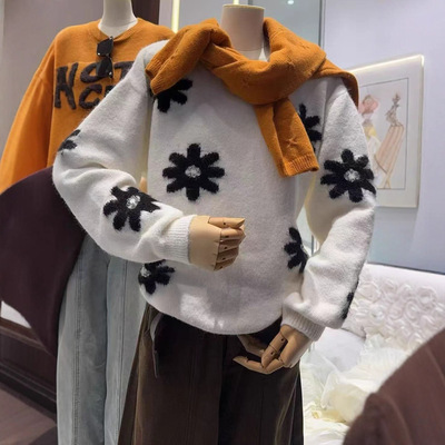 复古花朵刺绣套头毛衣女秋冬外穿