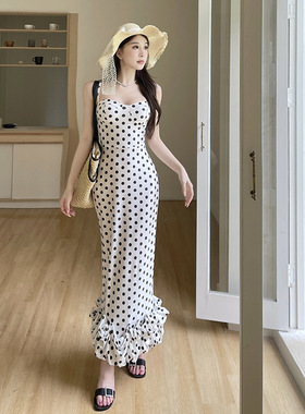 法式长裙修身收腰裙子波点修身缩褶裙摆吊带连衣裙