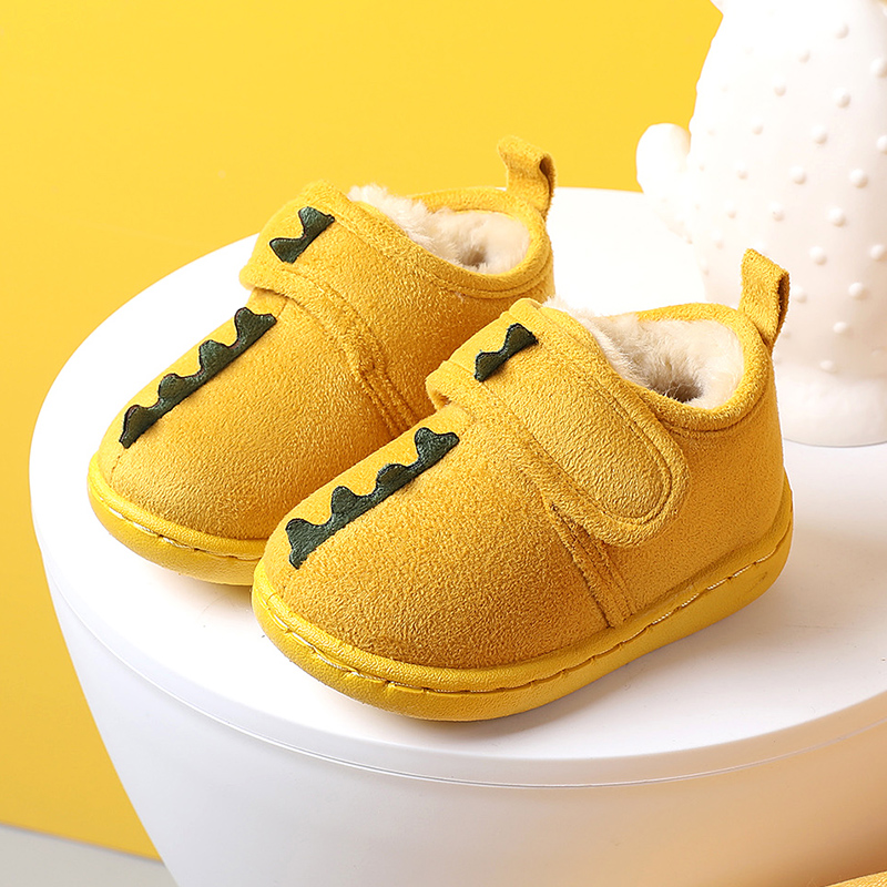 冬季加绒保暖防滑棉鞋防滑雪地靴