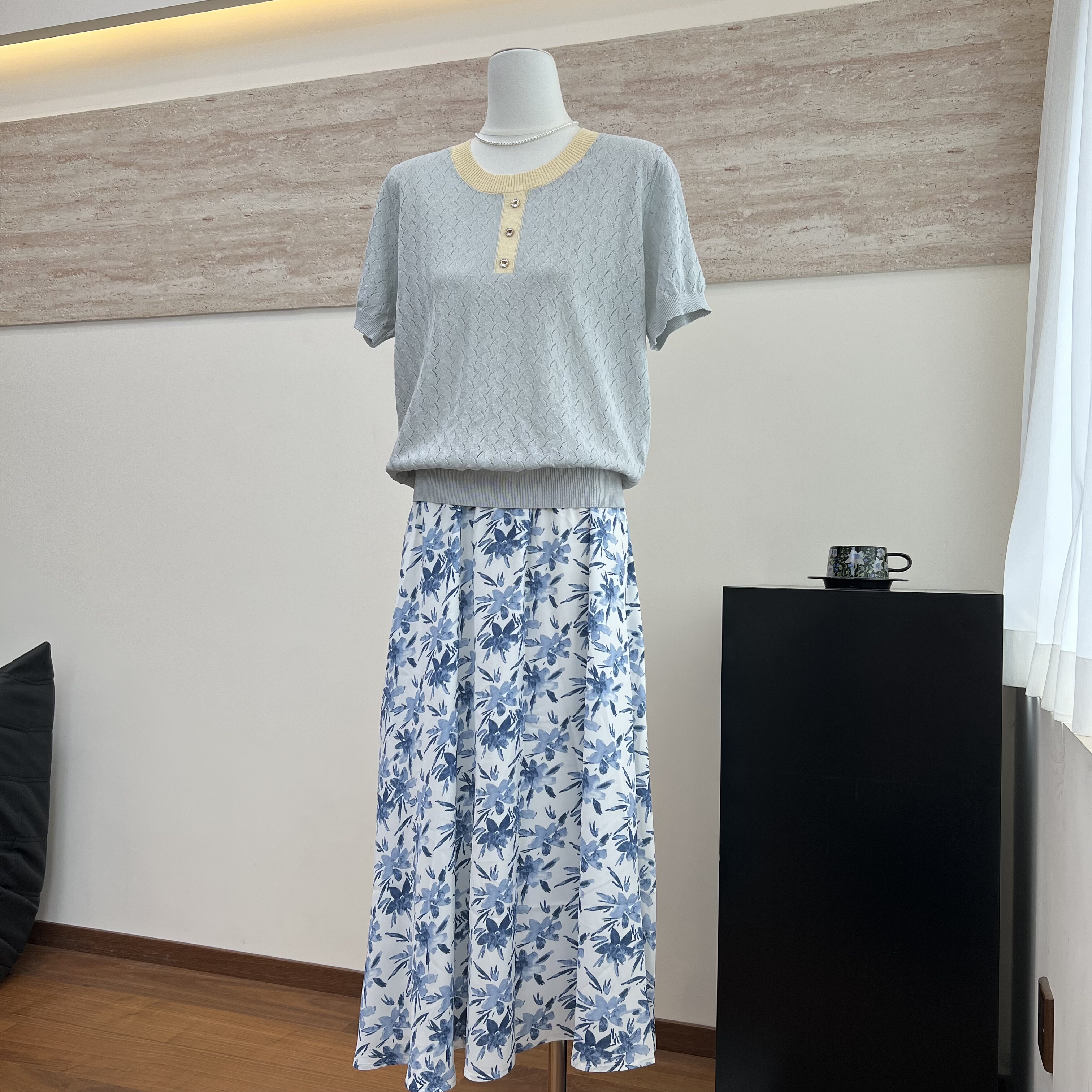 新款妈妈装夏季短袖圆领T恤套装