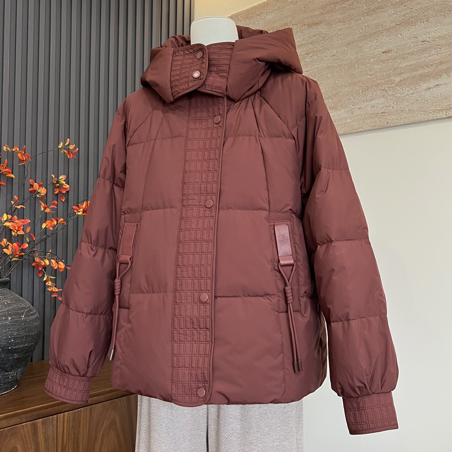 时尚大气妈妈装冬季羽绒服开衫