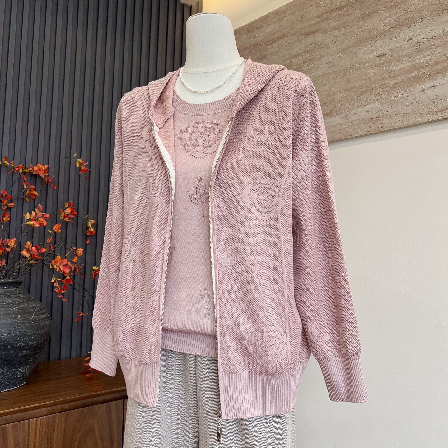 时尚新款妈妈装针织春夏季T恤连帽长袖开衫中老年女士百搭两件套