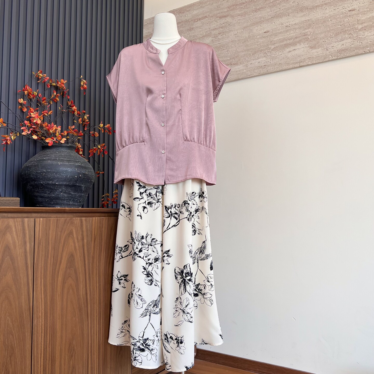 时尚气质新款妈妈装坎肩T恤半身裙两件套中老年女士百搭洋气套装