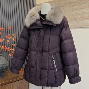 新款妈妈装冬季保暖狐狸毛领鹅绒开衫中老年女士气质90羽绒服外套