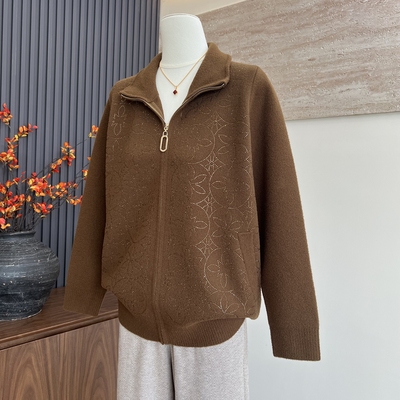 新款妈妈装秋季针织衫女气质上衣