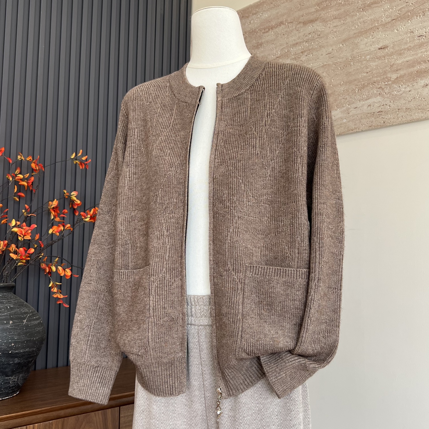 时尚新款妈妈装秋季针织开衫上衣休闲中老年女士拉链圆领百搭外套