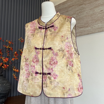 新中式秋季时尚新款妈妈盘扣马甲