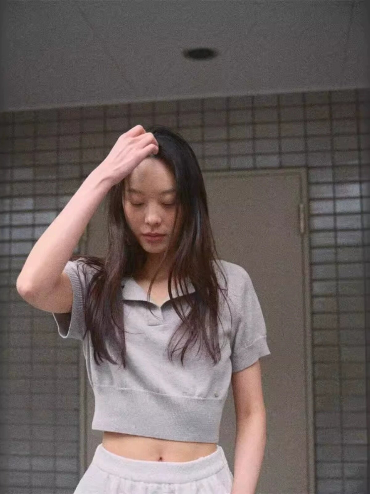 THE NEW VERSION OF THE KOREAN NICHE 24 NEW SIMPLE TEMPERAMENT SOLID COLOR THIN POLO COLLAR SHORT-SLEEVED KNITTED WOMEN