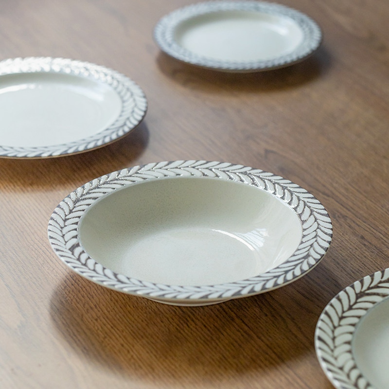 日本进口有古窑釉下彩浮雕麦穗陶瓷甜品蛋糕盘早餐盘平盘意面深盘