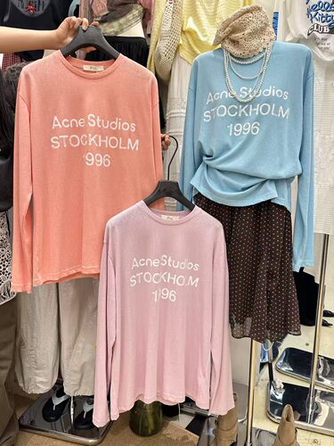 2026年夏季新款韩版设计感字母印花长袖T恤女宽松显瘦防晒上衣潮