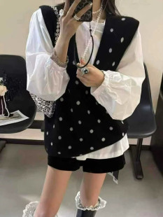 韩版 新款 设计感小众针织马甲宽松显瘦上衣两件套女 2026年春季 Hhh