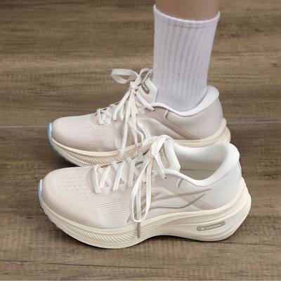 李宁女鞋2025冬季新款女时尚潮流百搭舒适越影5反光运动保护跑鞋