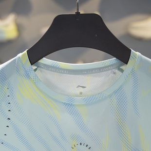 跑步系列女子反光冰感舒适防晒T恤ATSV376 新品 李宁短袖 2025夏季