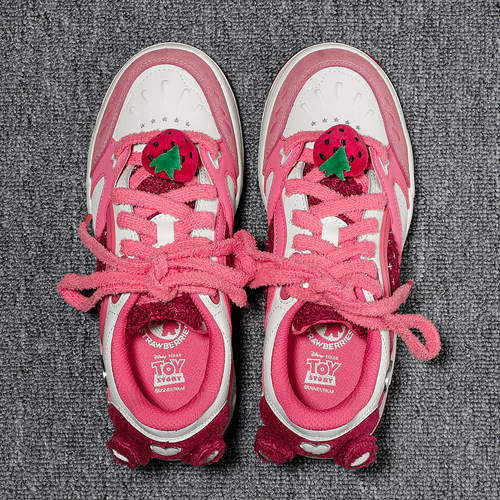 李宁系列2025冬季新款女保暖星球时尚正品百搭运动软弹经典休闲鞋