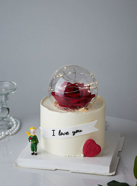 2.14情人节蛋糕装饰拿花小王子摆件玻璃水晶球玫瑰花发光灯串插件