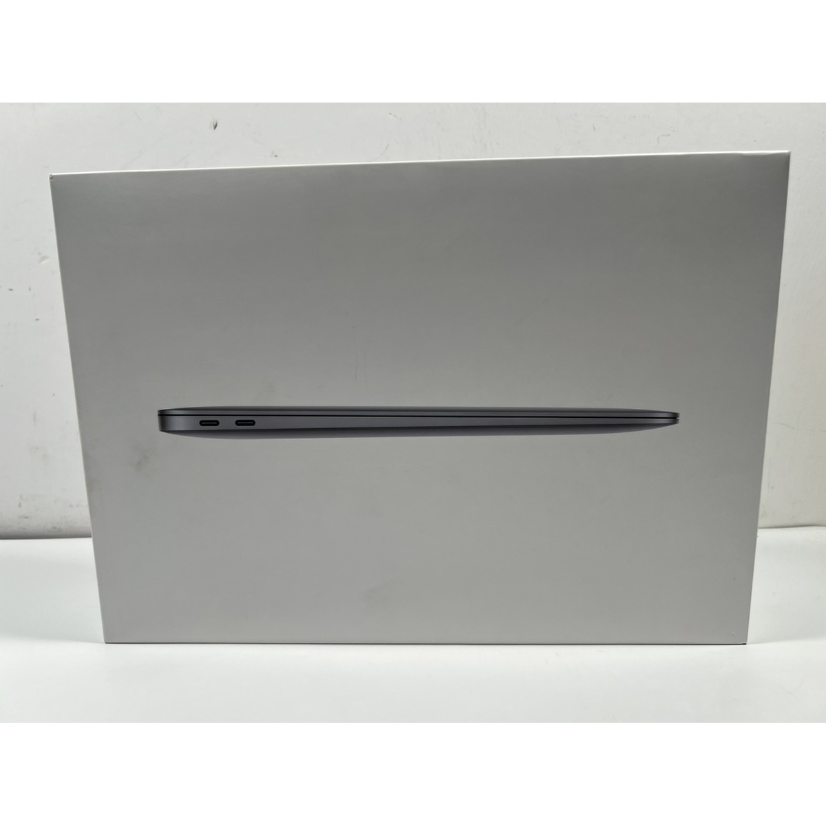 7EQ6L4 MacBook Air 13寸 20年国行银色 M1 8G 256G 85新