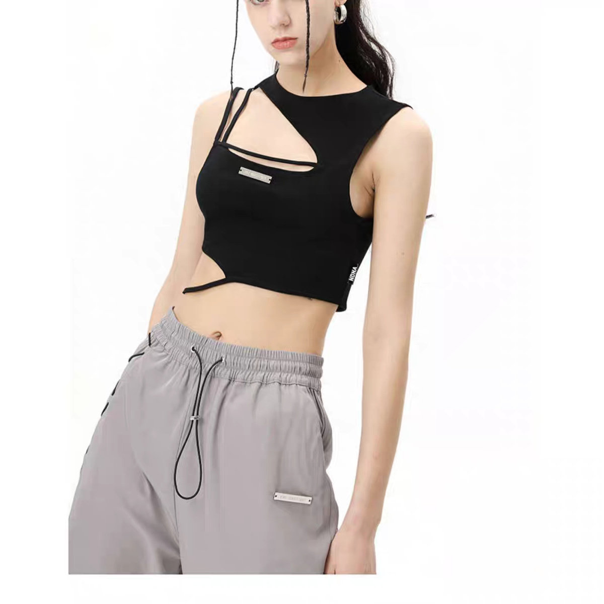 新款外贸不对称辣妹性感镂空短款背心女运动内衣带胸垫跑步健身服