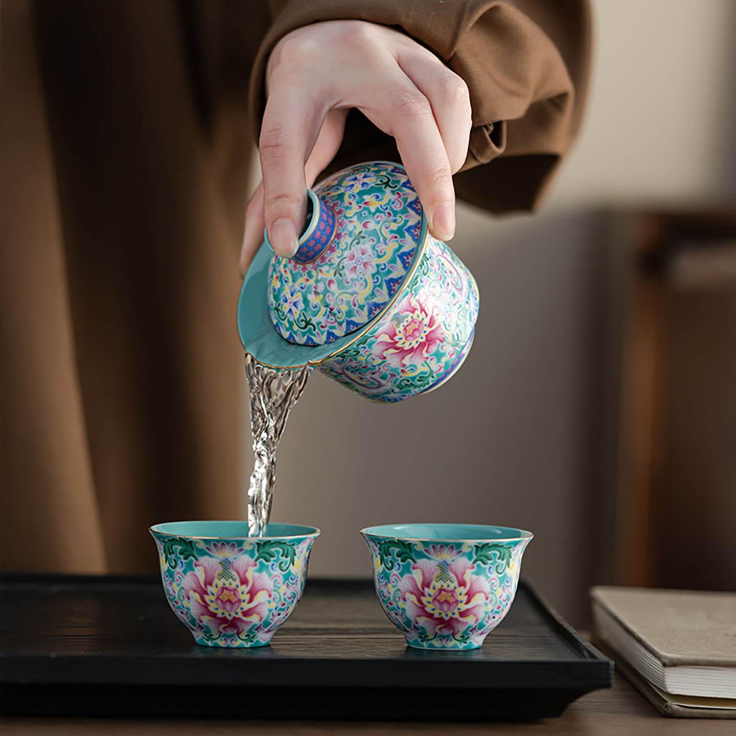 珐琅彩陶瓷花卉纹三才盖碗泡茶碗